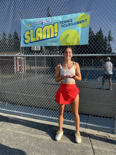 Carlota Garibay Romero, girls' gold singles champion